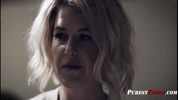 Мачеха протягивает руку помощи ... OMG - Kit Mercer